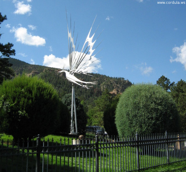 Cordula's Web. Flickr. Bird Sculpture near Broadmoor Hotel, Colorado Springs.