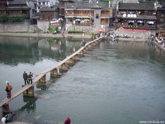 Cordula's Web. Flickr. Makeshift Bridge in Fenghuang.