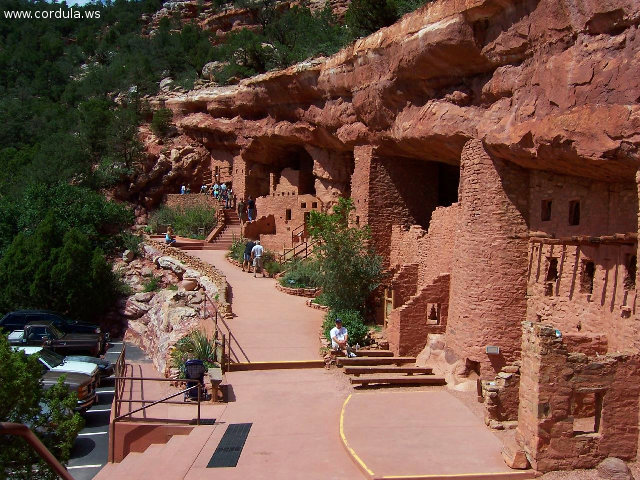 Cordula's Web. Flickr. Like a Castle, Cliff Dwelling, above Manitou Springs.