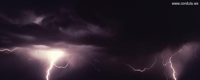 Cordula's Web. NOAA. Lightning.